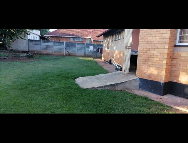 3 BEDROOM HOUSE SOLD IN STILFONTEIN EXT 1